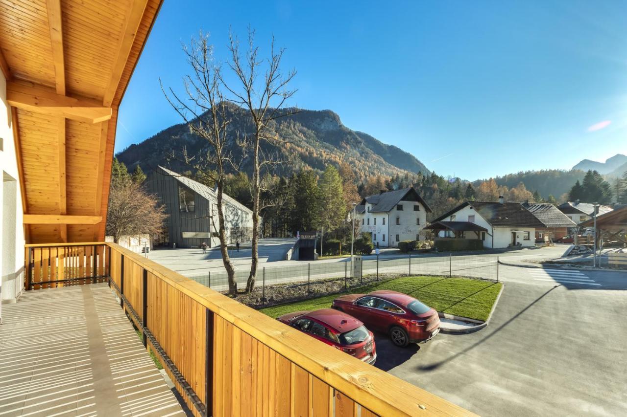 Chic Apartments With Balcony And Spa In Mojstrana Buitenkant foto